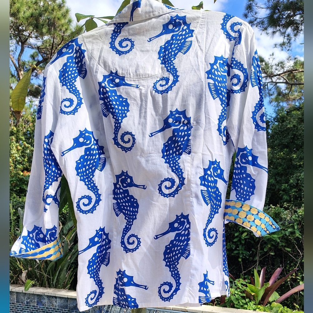 NWT TIZZIE SEAHORSE COTTON 3/4 SLV BUTTON UP FLIP CUFF 3/4 TOP WOMEN'S Size XS. - Picture 6 of 8